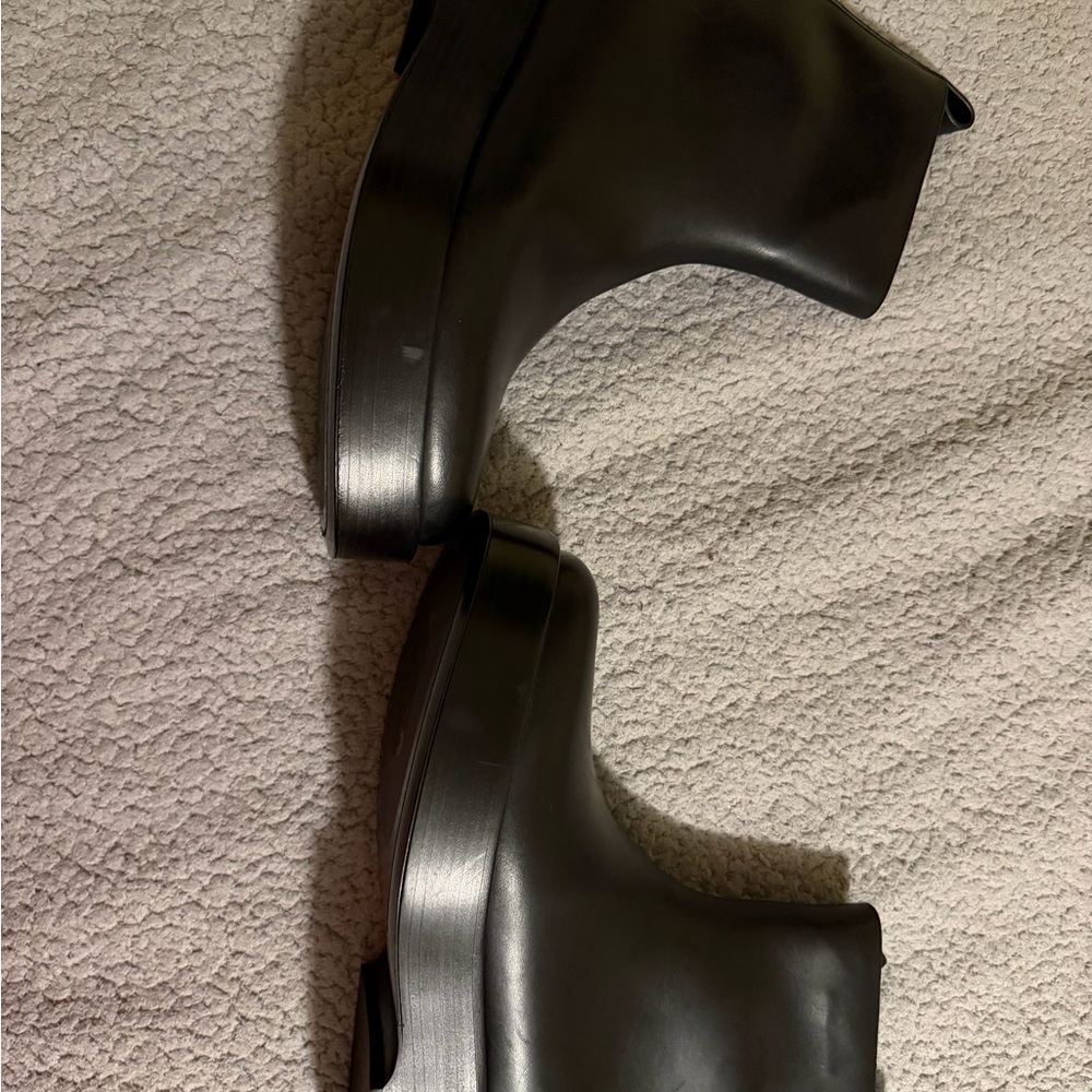 Bottega Veneta Black 
Torino Leather Moto Ankle Booties
Size 42